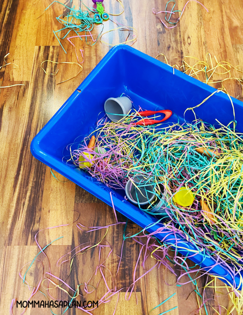 Easy to clean Easter Sensory Bin. No stress mess!